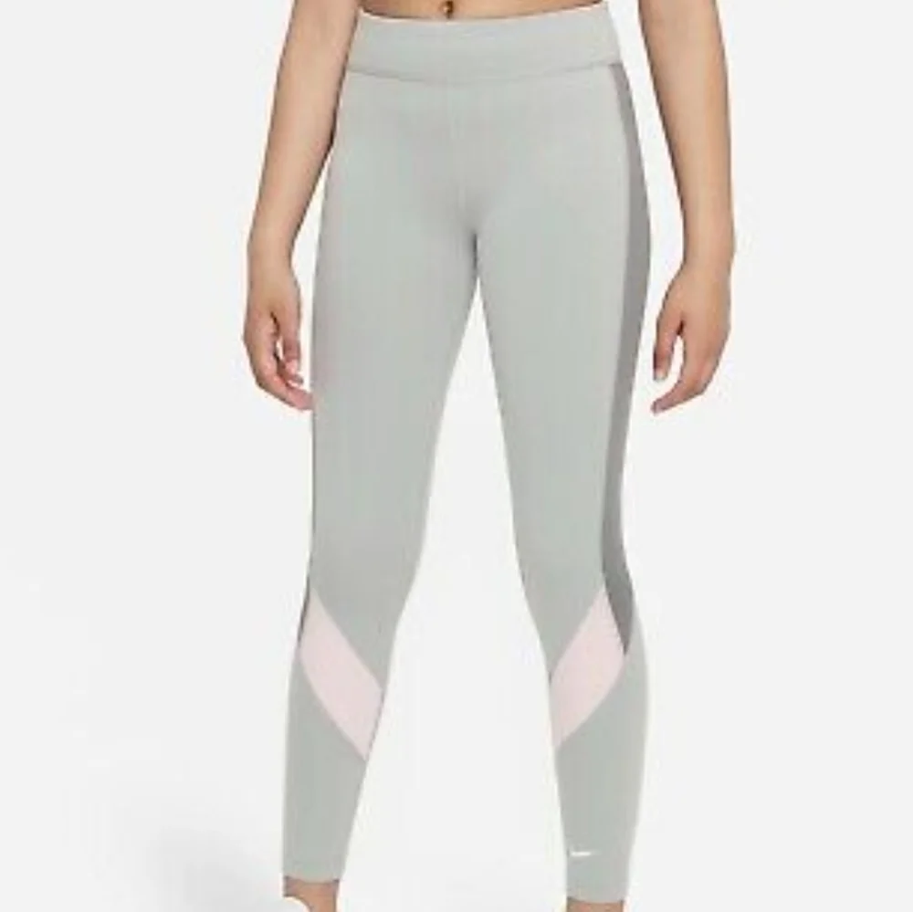 Nike Dri-FIT One Leggings Size Large